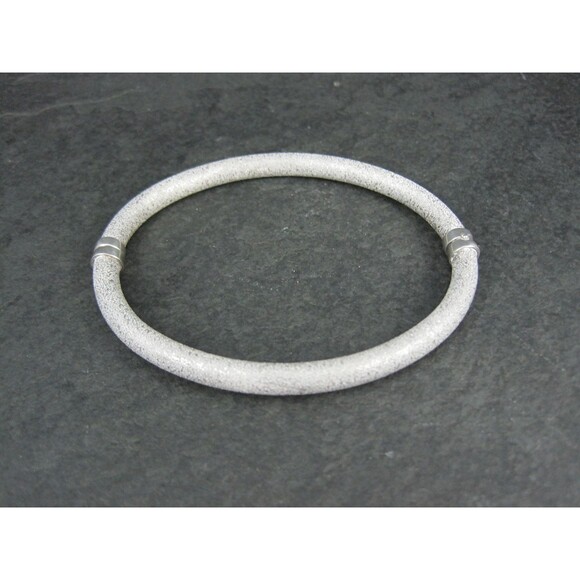 Textured Sterling Bangle Bracelet Italian Sterling Silver 7 Inches - Picture 2 of 10